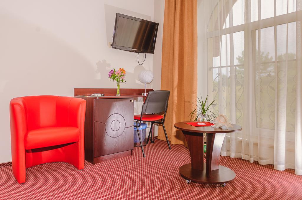 Terminal-A Hotel Ryasne-Ruske Esterno foto